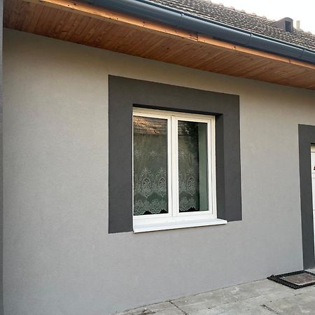 Dom Alex Pri Kupalisku Thermalpark Dunajská Streda Exteriör bild